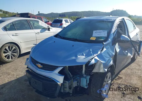 2017 Chevrolet Sonic Ls z USA, uszkodzony, nr VIN 1G1JB5SH8H4149638